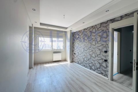 LEVANTEN DEN TEK BLOK KOMBİLİ CEPHE AÇIK MERKEZİ KONUM