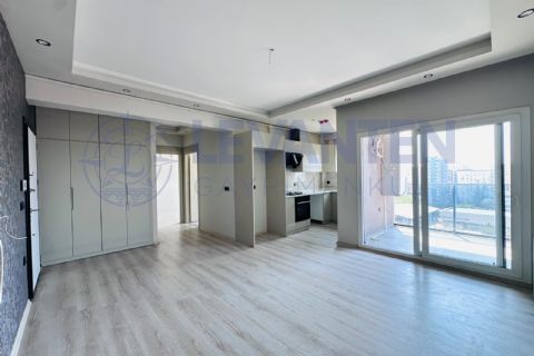 LEVANTEN DEN TEK BLOK KOMBİLİ CEPHE AÇIK MERKEZİ KONUM