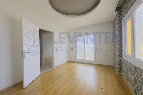 LEVANTEN MERKEZİ KONUM BAĞIMSIZ MUTFAK 2+1