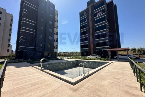 LEVANTEN Mezitli'de Sıfır, Havuzlu, Site İçi 2+1 Kiralık Daire KAT 3 