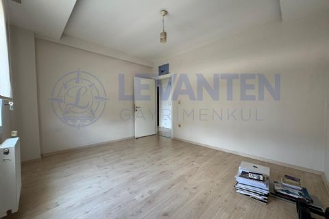 LEVANTENDEN 2. ÇEVREYOLUNA SIFIR GENİŞ FERAH 2+1