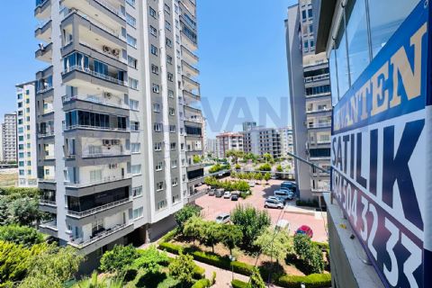LEVANTENDEN AKKEN MOREV 3 SİTESİNDE ARA KAT KOMBİLİ 3+1