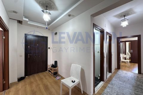 LEVANTENDEN AKKEN MOREV 3 SİTESİNDE ARA KAT KOMBİLİ 3+1