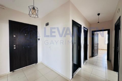 LEVANTENDEN AKKENT MAHDE SİTE İÇİ YÜKSEK ARA KAT 2 BALKON FERAH 3+1