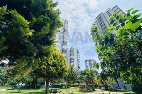 LEVANTENDEN AKKENT MAHDE SİTE İÇİ YÜKSEK ARA KAT 2 BALKON FERAH 3+1