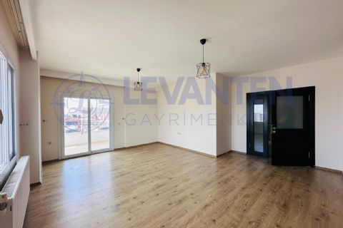 LEVANTENDEN AKKENT MAHDE SİTE İÇİ YÜKSEK ARA KAT 2 BALKON FERAH 3+1