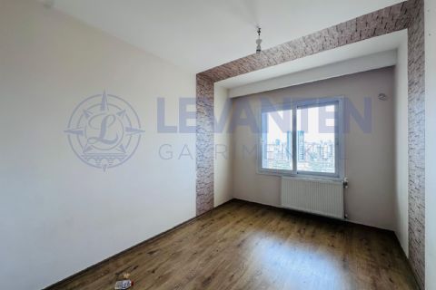LEVANTENDEN AKKENT MAHDE SİTE İÇİ YÜKSEK ARA KAT 2 BALKON FERAH 3+1