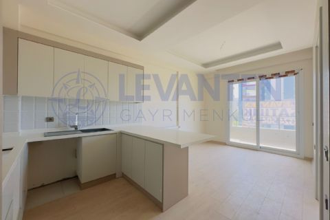 LEVANTENDEN ARPAÇBAHŞİŞTE HAVUZLU SIFIR 1+1 DAİRE