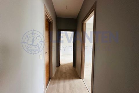 LEVANTENDEN ÇEŞMELİDE HAVUZLU SIFIR 2+1 GÜNEY VE DOĞU CEPHE