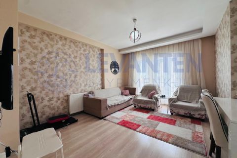LEVANTENDEN ÇİFTLİKKÖYDE HAVUZLU SİTE İÇİ 3+1 CEPHELERİ AÇIK
