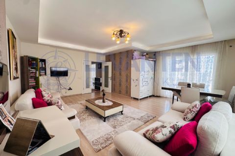LEVANTENDEN ÇİFTLİKKÖYDE HAVUZLU SİTE İÇİ 3+1 CEPHELERİ AÇIK