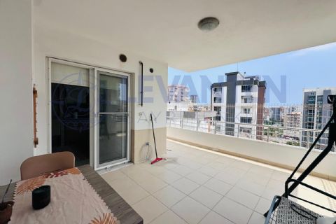 LEVANTENDEN ÇİFTLİKKÖYDE HAVUZLU SİTE İÇİ 3+1 CEPHELERİ AÇIK