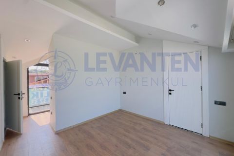LEVANTENDEN DAİRE FİYATINA 3+1 TRİPLEKS VİLLA