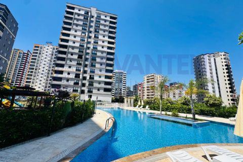 LEVANTEN'DEN DENİZ GÖREN 2 BLOK HAVUZLU GENİŞ AİLELER İÇİ 5+1