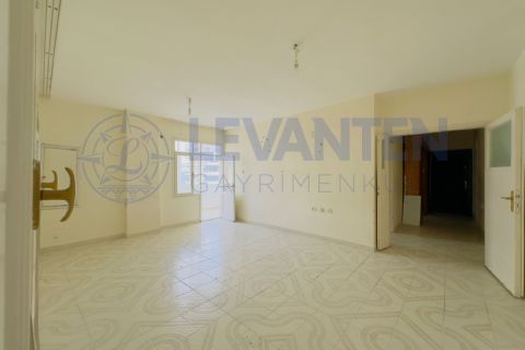 LEVANTENDEN DENİZ GÖREN 2 BLOK SİTE İÇİ 3+1 