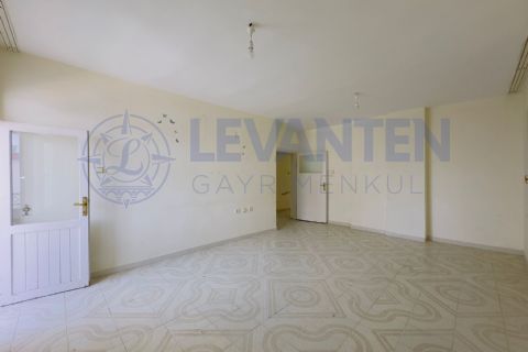 LEVANTENDEN DENİZ GÖREN 2 BLOK SİTE İÇİ 3+1 