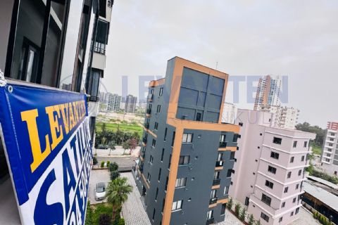 LEVANTENDEN DENİZ GÖREN KOMBİ HAVUZ 2+1