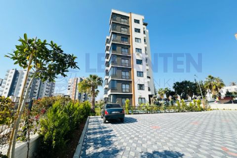 LEVANTENDEN DENİZ GÖREN KOMBİ HAVUZ 2+1