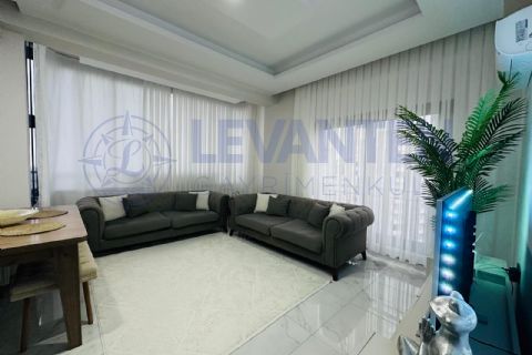 LEVANTENDEN DENİZ GÖREN KOMBİ HAVUZ 2+1