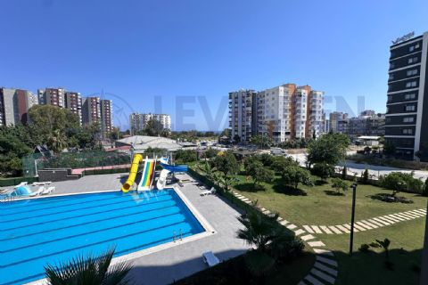 LEVANTENDEN DENİZ MANZARALI AQUAHAVUZLU SİTE İÇİ ULTRA LÜKS 1+1