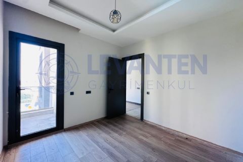 LEVANTENDEN DENİZ MANZARALI AQUAHAVUZLU SİTE İÇİ ULTRA LÜKS 1+1