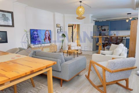 LEVANTENDEN DENİZE YAKIN HAVUZ KOMBİ GENİŞ OTURUM MASRAFSIZ 3+1