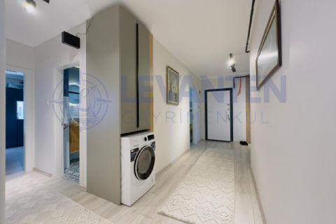 LEVANTENDEN DENİZE YAKIN HAVUZ KOMBİ GENİŞ OTURUM MASRAFSIZ 3+1