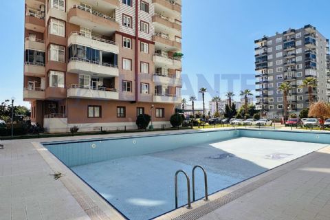 LEVANTENDEN DENİZE YAKIN HAVUZ KOMBİ GENİŞ OTURUM MASRAFSIZ 3+1