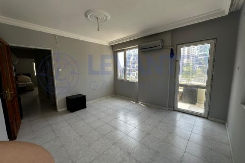 LEVANTENDEN DENİZE YAKIN HAVUZLU SİTE GENİŞ OTURUM 2+1