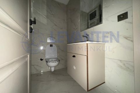 LEVANTENDEN DENİZE YAKIN HAVUZLU SİTE İÇİ 1+1