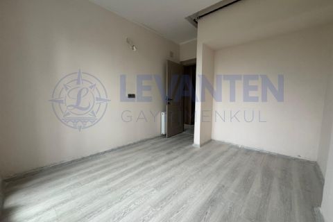 LEVANTENDEN DENİZE YAKIN HAVUZLU SİTE İÇİ 1+1