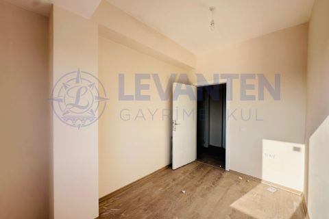 LEVANTENDEN FEA KONAKTA SIFIR EBEVEYN BANYO HER KAT TEK 2+1