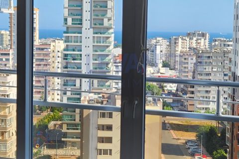 LEVANTENDEN FORUM AVM CİVARINDA HAVUZLU BAHÇELİ LÜKS 3+1