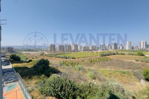LEVANTENDEN GELECEK OKULU CİVARI Kombili Cam Balkonlu 3+1 Daire