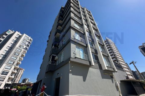 LEVANTENDEN GELECEK OKULU CİVARI Kombili Cam Balkonlu 3+1 Daire