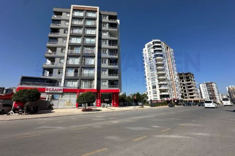 LEVANTENDEN GELECEK OKULU CİVARI Kombili Cam Balkonlu 3+1 Daire
