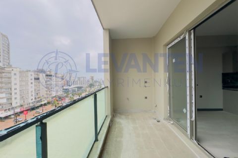 LEVANTENDEN GMK BULVARI ÜZERİNDE AÇIK KAPALI OTOPARK AÇIK MUTFAK 2+1