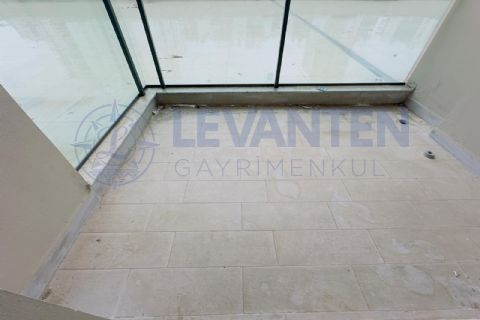 LEVANTENDEN GMK BULVARI ÜZERİNDE AÇIK KAPALI OTOPARK AÇIK MUTFAK 2+1