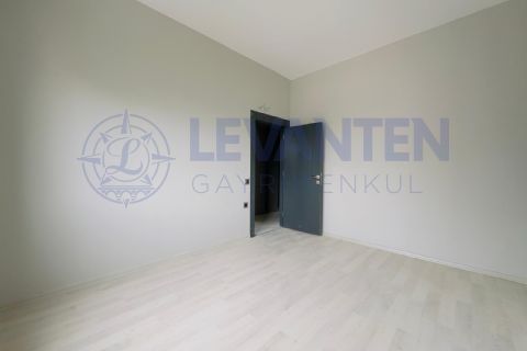 LEVANTENDEN GMK BULVARI ÜZERİNDE AÇIK KAPALI OTOPARK AÇIK MUTFAK 2+1