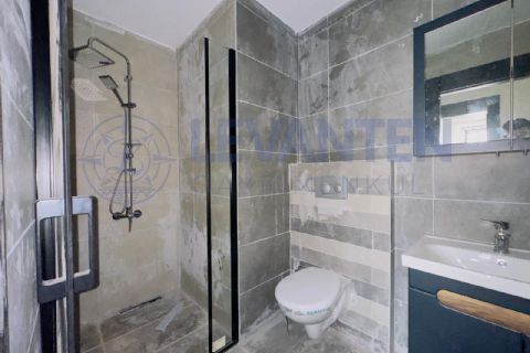 LEVANTENDEN GMK BULVARI ÜZERİNDE AÇIK KAPALI OTOPARK AÇIK MUTFAK 2+1