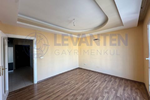 LEVANTENDEN GMK KUYULUK YOLUNA YAKIN TEK BLOK AYRI MUTFAK EBEVEYN BANYO 3+1