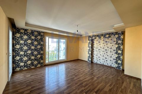 LEVANTENDEN GMK KUYULUK YOLUNA YAKIN TEK BLOK AYRI MUTFAK EBEVEYN BANYO 3+1