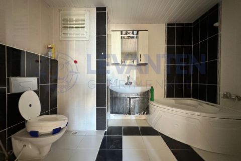 LEVANTENDEN GMK KUYULUK YOLUNA YAKIN TEK BLOK AYRI MUTFAK EBEVEYN BANYO 3+1