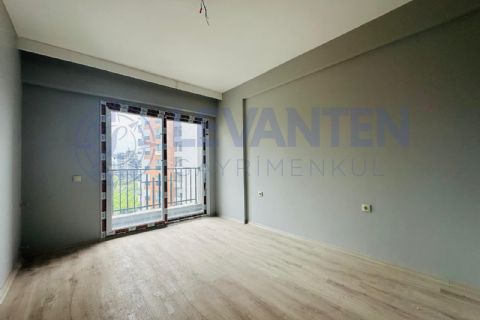 LEVANTEN'DEN GÜNEY CEPHELİ HAVUZLU SIFIR 1+1