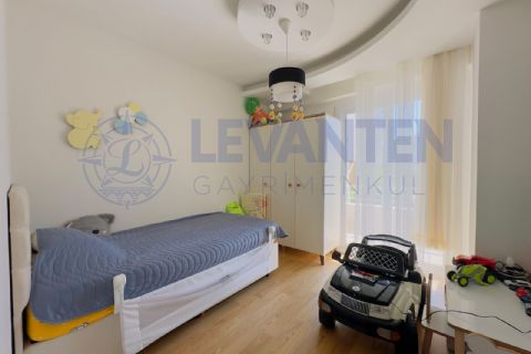 LEVANTENDEN HAVUZ SİTE İÇİ KOMBİ FERAH ULAŞIMI KOLAY 3+1