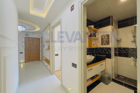 LEVANTENDEN HAVUZ SİTE İÇİ KOMBİ FERAH ULAŞIMI KOLAY 3+1