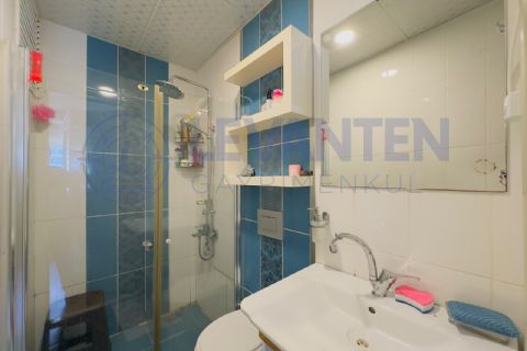 LEVANTENDEN HAVUZ SİTE İÇİ KOMBİ FERAH ULAŞIMI KOLAY 3+1
