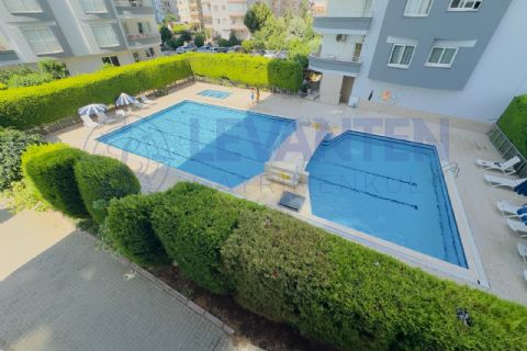 LEVANTENDEN HAVUZ SİTE İÇİ KOMBİ FERAH ULAŞIMI KOLAY 3+1