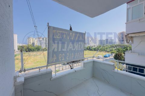 LEVANTENDEN HAVUZLU 24 SAAT GÜVENLİKLİ SİTEDE İÇİ YENİ 3+1