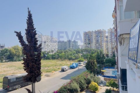 LEVANTENDEN HAVUZLU 24 SAAT GÜVENLİKLİ SİTEDE İÇİ YENİ 3+1